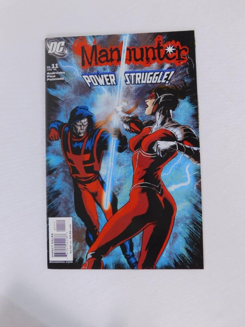 DC Comics Manhunter #11 2005 Comic Book Single Issue Color First Printing